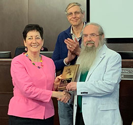 Luis Nava Receives Citizen Involvement Award
